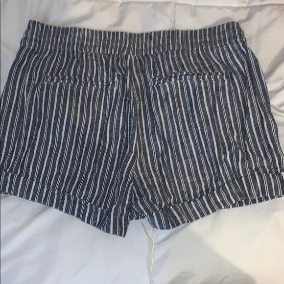 Old Navy shorts - Picture 2 of 3